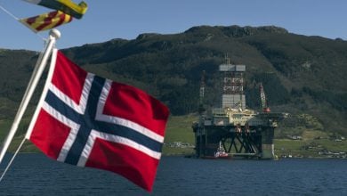 Photo of إيرادات النرويج من النفط تنخفض مع تراجع الأسعار