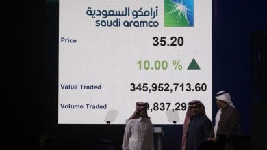 Photo of أسهم أرامكو ترتفع في البورصة السعودية بأكثر من 1%