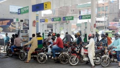 Photo of باكستان تشهد قفزة في مبيعات البنزين خلال يوليو