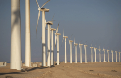 صورة لأحد موقع مشروعات طاقة الرياح فى مصر