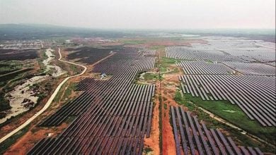 Photo of 10 مصارف دولية تموّل مشروعات الطاقة المتجدّدة التابعة لـ"أداني" الهندية