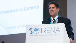 وكالة الطاقة المتجددة - مدير عام الوكالة الدولية للطاقة المتجددة فرانشيسكو لاكاميرا