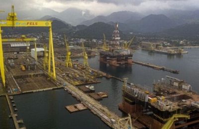 إحدى منصات شركة النفط البرازيلية بتروبراس -مزاد النفط والغاز