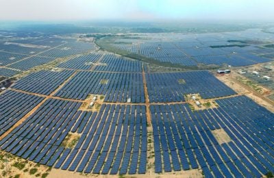 أداني الهندية تفوز بمشروع لانتاج الطاقة المتجددة في الهند