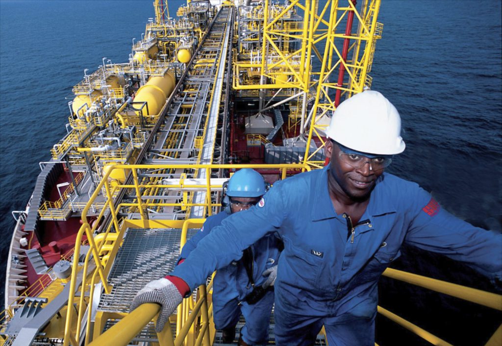 البحث عن النفط والغاز في أنغولا- شركة النفط