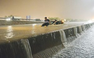 أمطار غزيرة في الكويت- أرشيفية