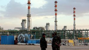 مجمع مليتة لمعالجة النفط والغاز شرق مدينة زوارة الليبية