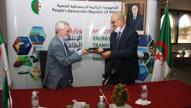 Photo of الجزائر.. بن عتو يتسلم مهامه وزيرًا للطاقة المتجددة.. وعرقاب يعلن خطته