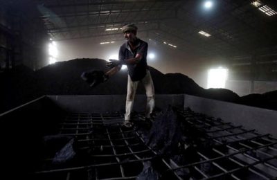 مستودع فحم في إحدى المحطات الكهروحرارية الهندية