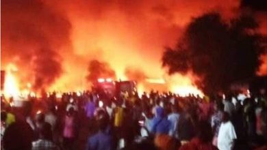 Photo of سيراليون.. انفجار ناقلة نفط يقتل 92 شخصًا ويصيب العشرات (صور)