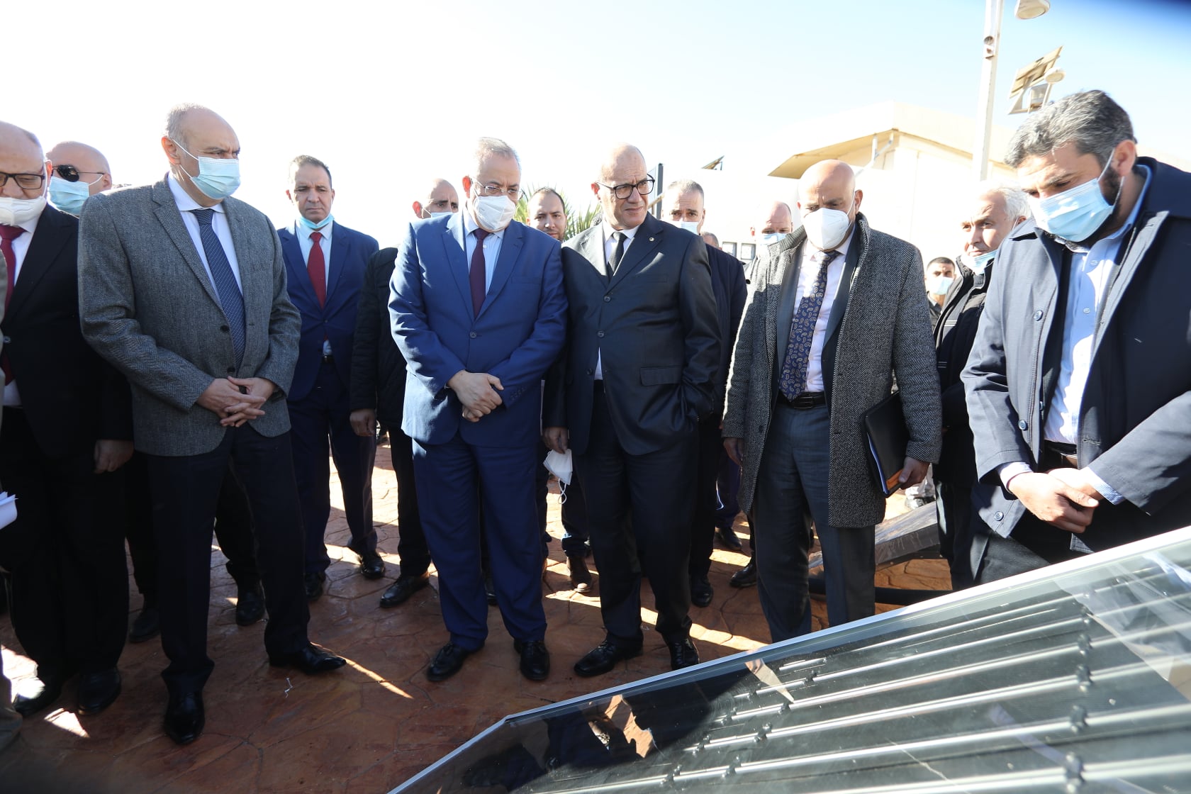 جانب من إطلاق مشروع سخان المياه الشمسية في الجزائر- الصورة من وزارة الانتقال الطاقوي
