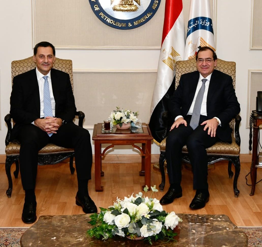 مصر - جانب من مباحثات وزير البترول المصري مع شركة إنيرجين العالمية