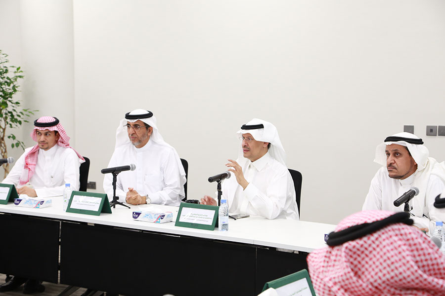 وزير الطاقة السعودي يترأس إحدى الدورات التدريبية للمركز السعودي لكفاءة الطاقة