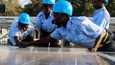 Photo of الوظائف الخضراء.. هل تجد نساء أفريقيا فرص عمل في الطاقة النظيفة؟