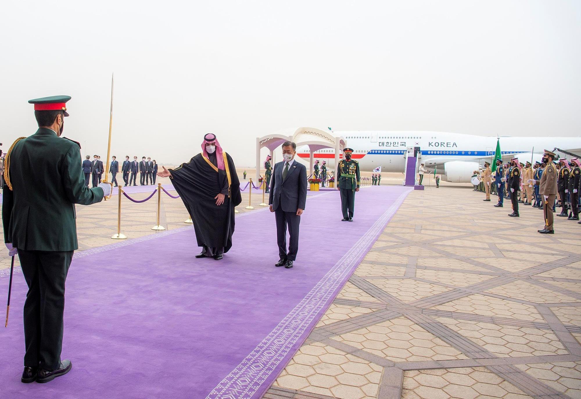 من مراسم استقال الرئيس الكوري في السعودية- الصورة من واس