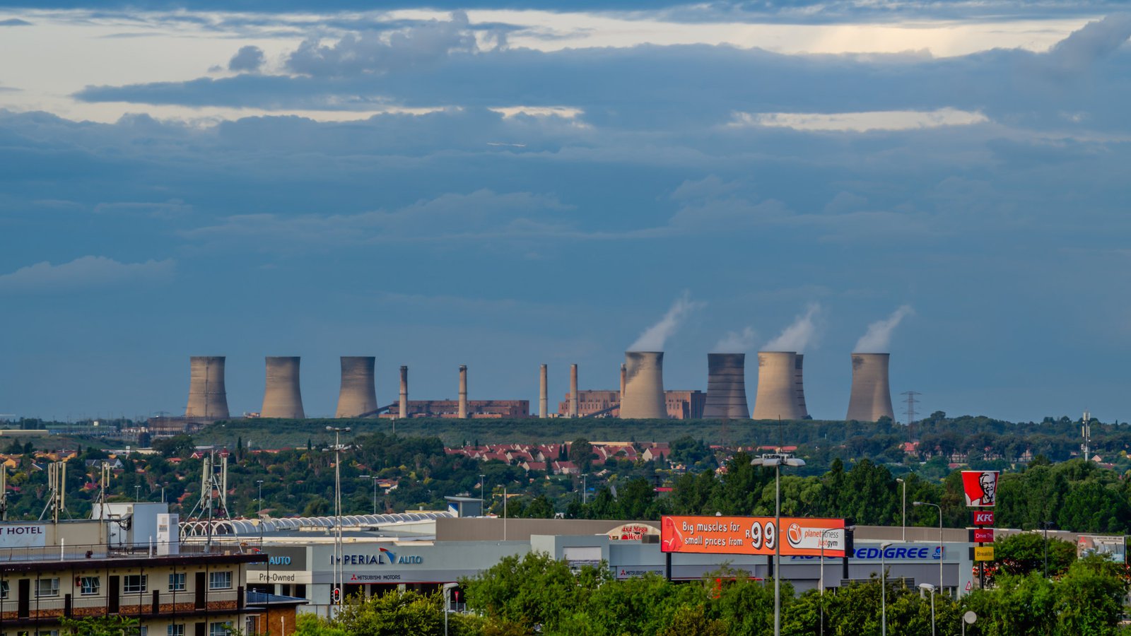 محطة كهرباء تعمل بالفحم في جنوب أفريقيا