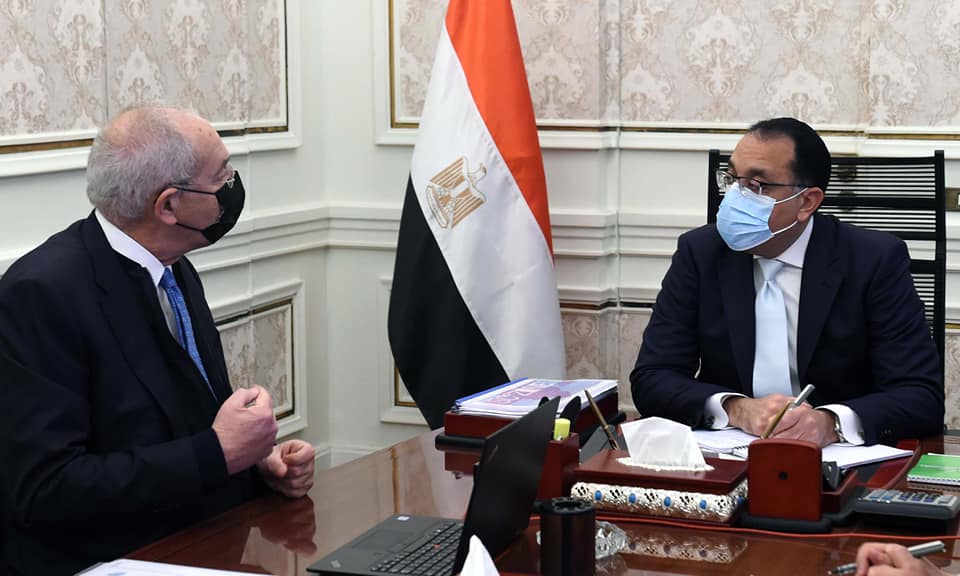 رئيس وزراء مصر يتابع موقف مشروعات الهيدروجين الأخضر في قناة السويس