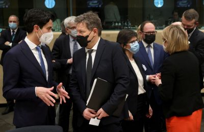 جانب من اجتماع وزراء الطاقة في أوروبا - الصورة من رويترز