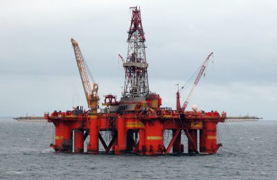 بريطانيا تواصل التنقيب عن النفط والغاز في بحر الشمال