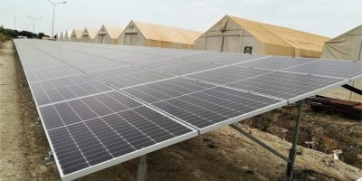 أرصدة الطاقة المتجددة توفر الكهرباء النظيفة لمخيم مالكال