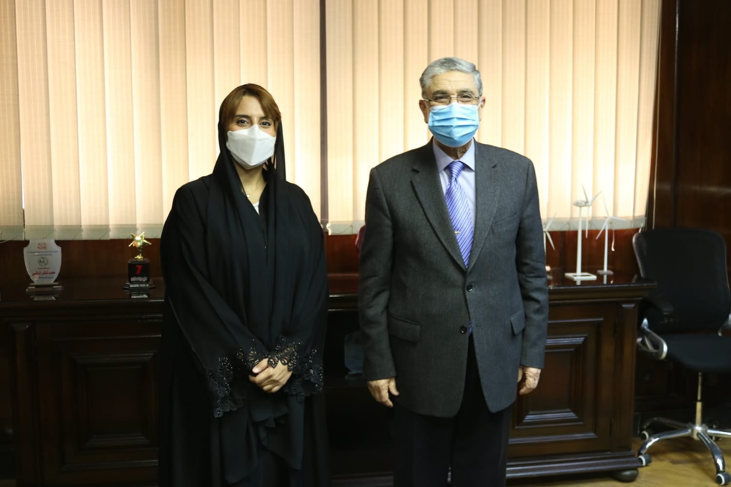 جانب من لقاء وزير الكهرباء مع سفيرة الإمارات بالقاهرة