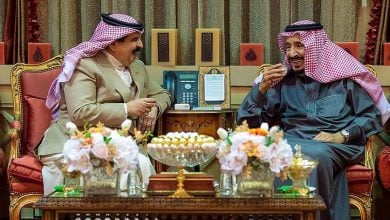 Photo of السعودية والبحرين تتفقان على الاستفادة من الربط الكهربائي والطاقة النظيفة (صور)