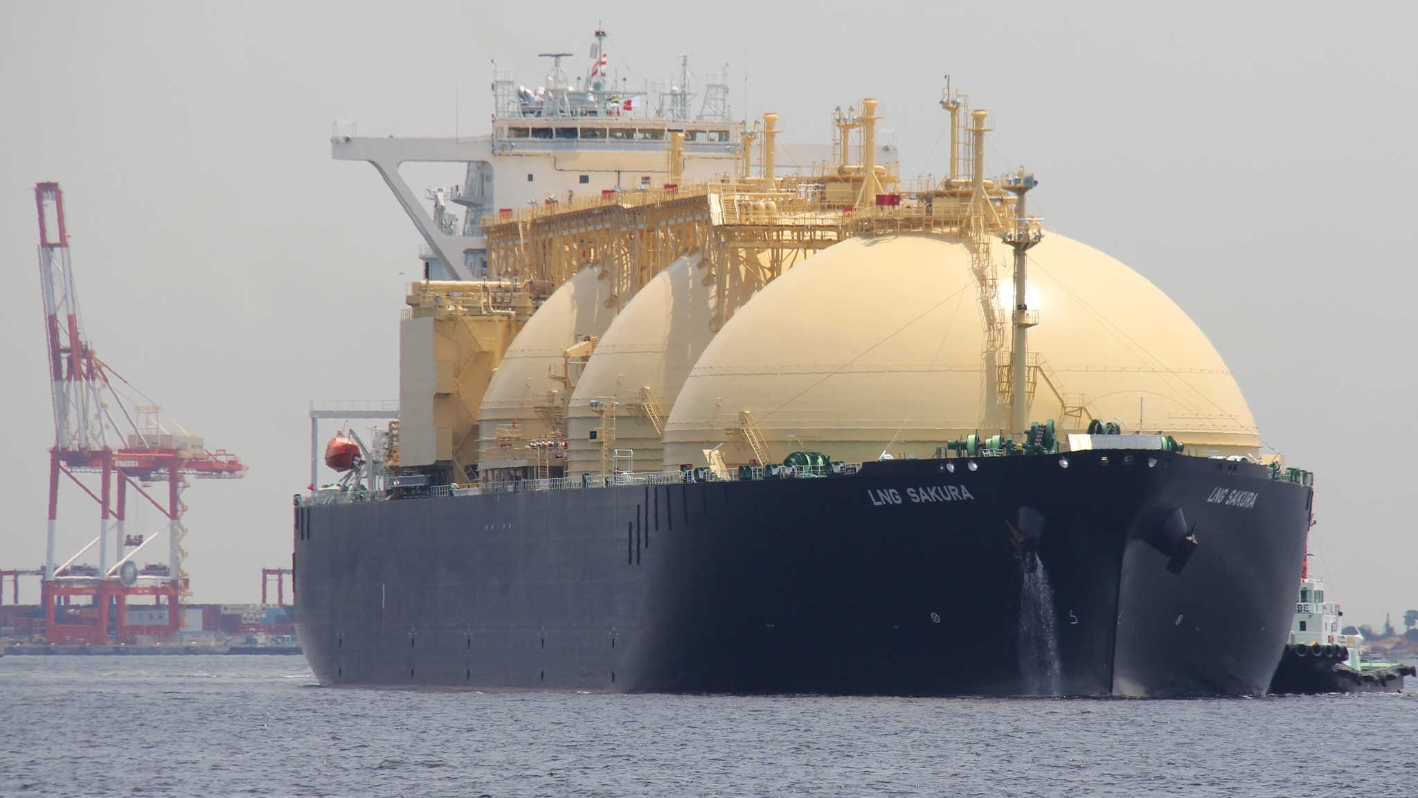 ناقلة تحمل الغاز الطبيعي المسال الأميركي متجهة إلى اليابان