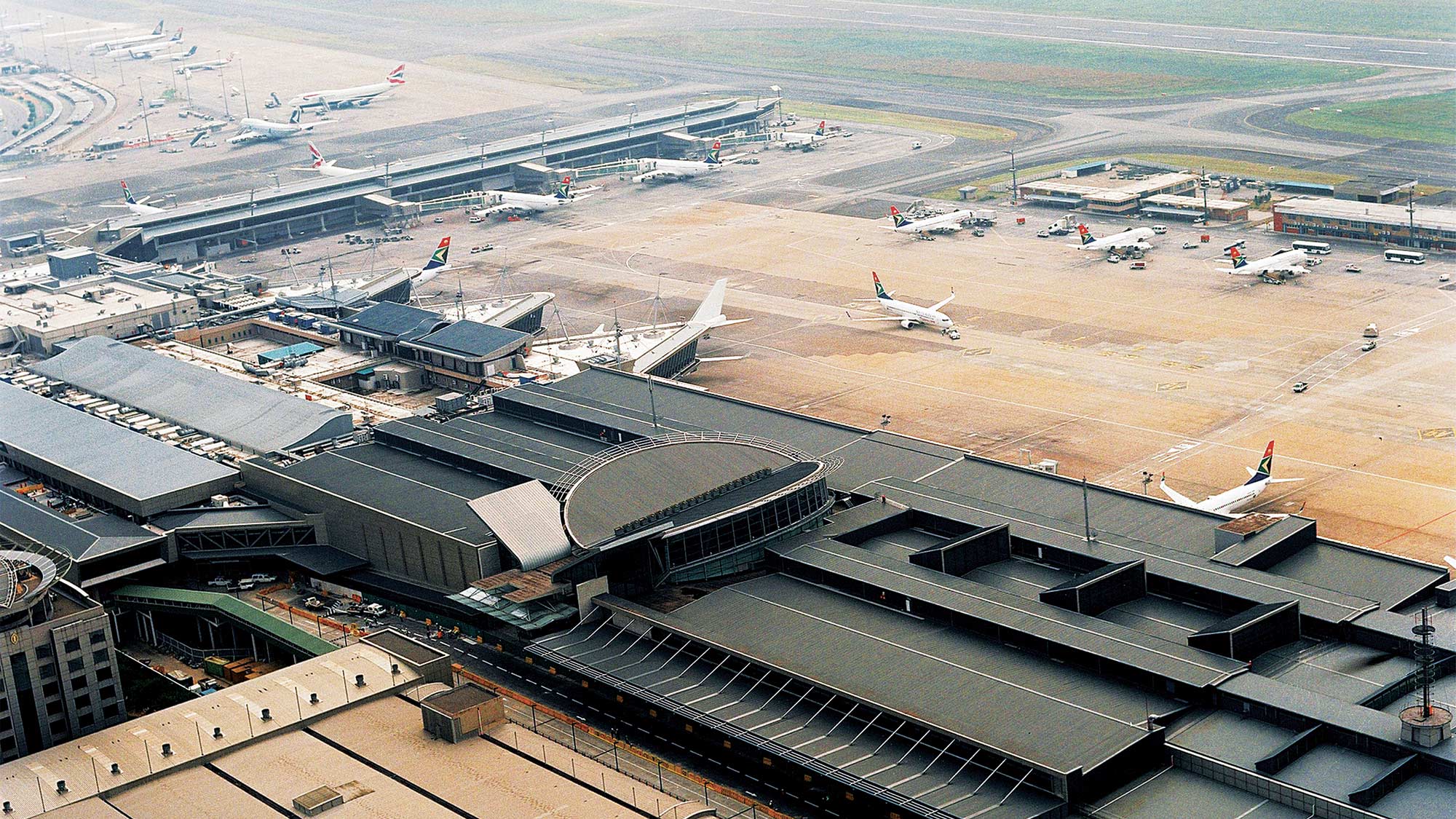 أكبر مطار في جنوب أفريقيا