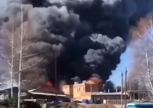 Photo of حريق يلتهم أكبر مصنع كيماويات في روسيا (فيديو)