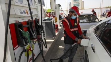 Photo of باكستان تلجأ إلى رفع أسعار المشتقات النفطية