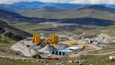 Photo of أكبر منجم لإنتاج النحاس في بيرو يشهد انفراجة بعد توقف 51 يومًا