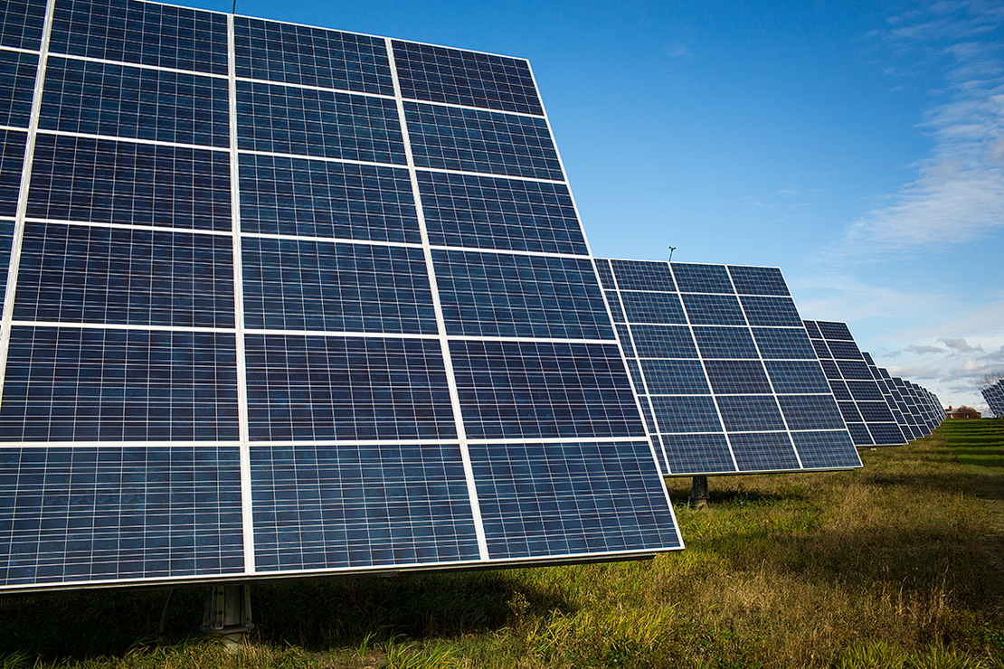 الطاقة المتجددة - ألواح الطاقة الشمسية