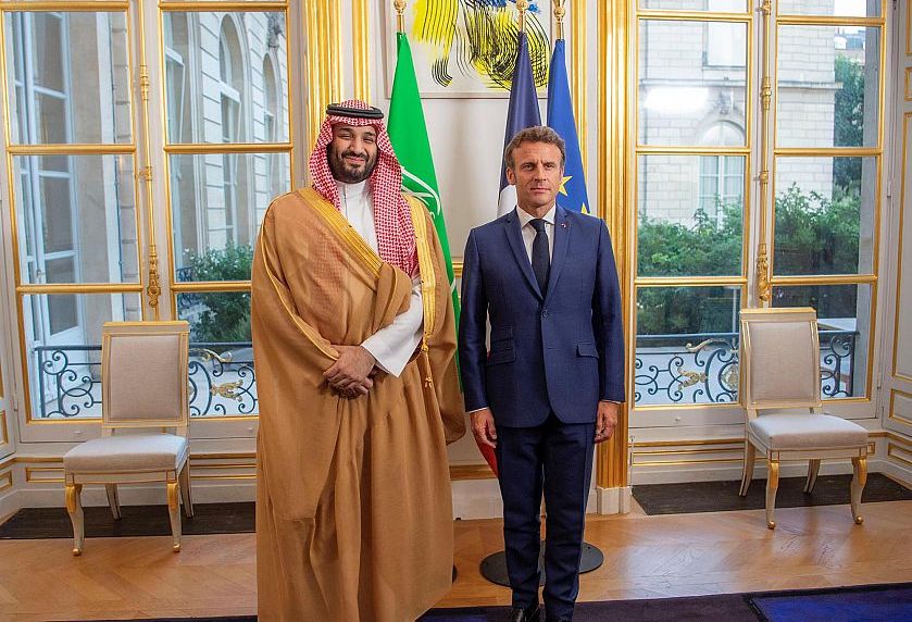 الطاقة المتجددة على أجندة ولي العهد السعودي في باريس