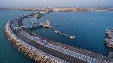 Photo of ميناء صحار في سلطنة عمان ينافس الإمارات على مبيعات الوقود البحري