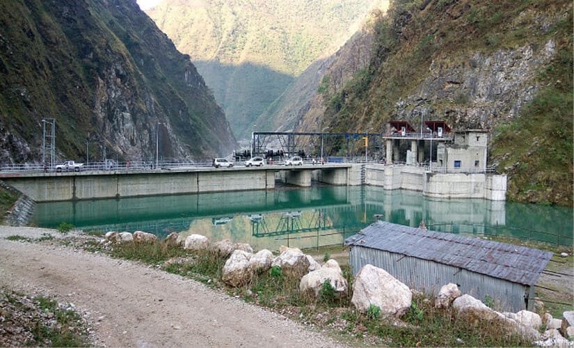 نيبال تعهد بمشروع الطاقة الكهرومائية إلى الهند
