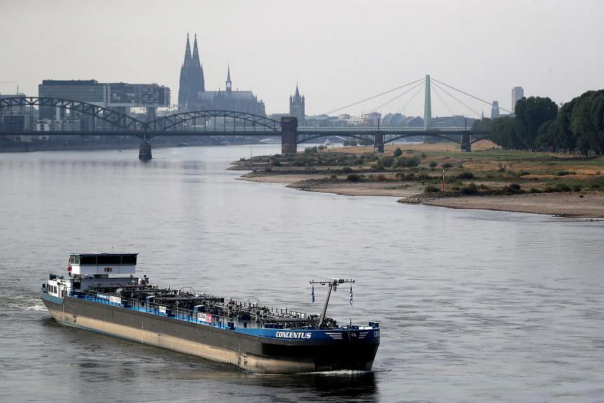 منسوب المياه في نهر الراين يؤثر في إمدادات الطاقة في القارة الأوروبية