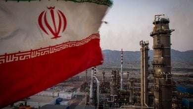 Photo of أكبر صفقة في تاريخ صناعة النفط الإيرانية مهددة بالفشل