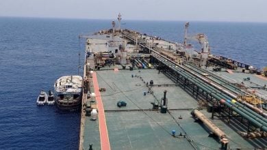 Photo of إيران ترفع سعر بيع النفط إلى عملائها في آسيا خلال سبتمبر