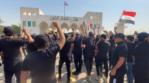 مخاوف من امتداد الاحتجاجات إلى فطاع النفط العراقي