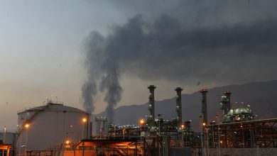 Photo of إيران تبدأ تطوير حقل إسفنديار النفطي المتصل بحقل لولو السعودي