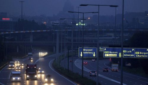 أسعار الطاقة وإظلام الطرق السريعة في بلجيكا