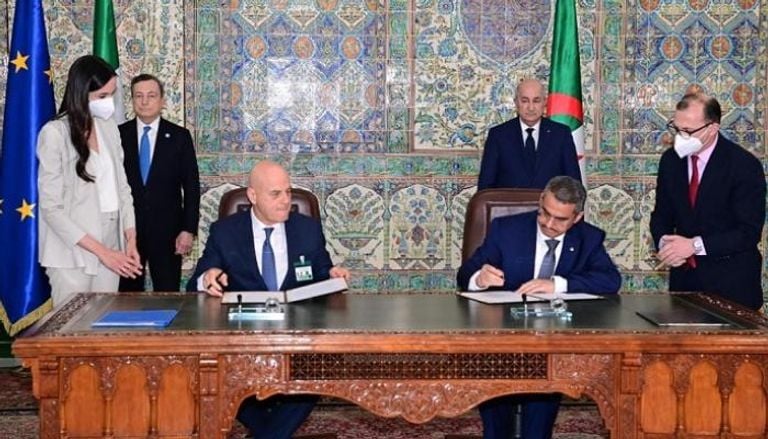 من مراسم توقيع صفقة الغاز الجزائري إلى إيطاليا