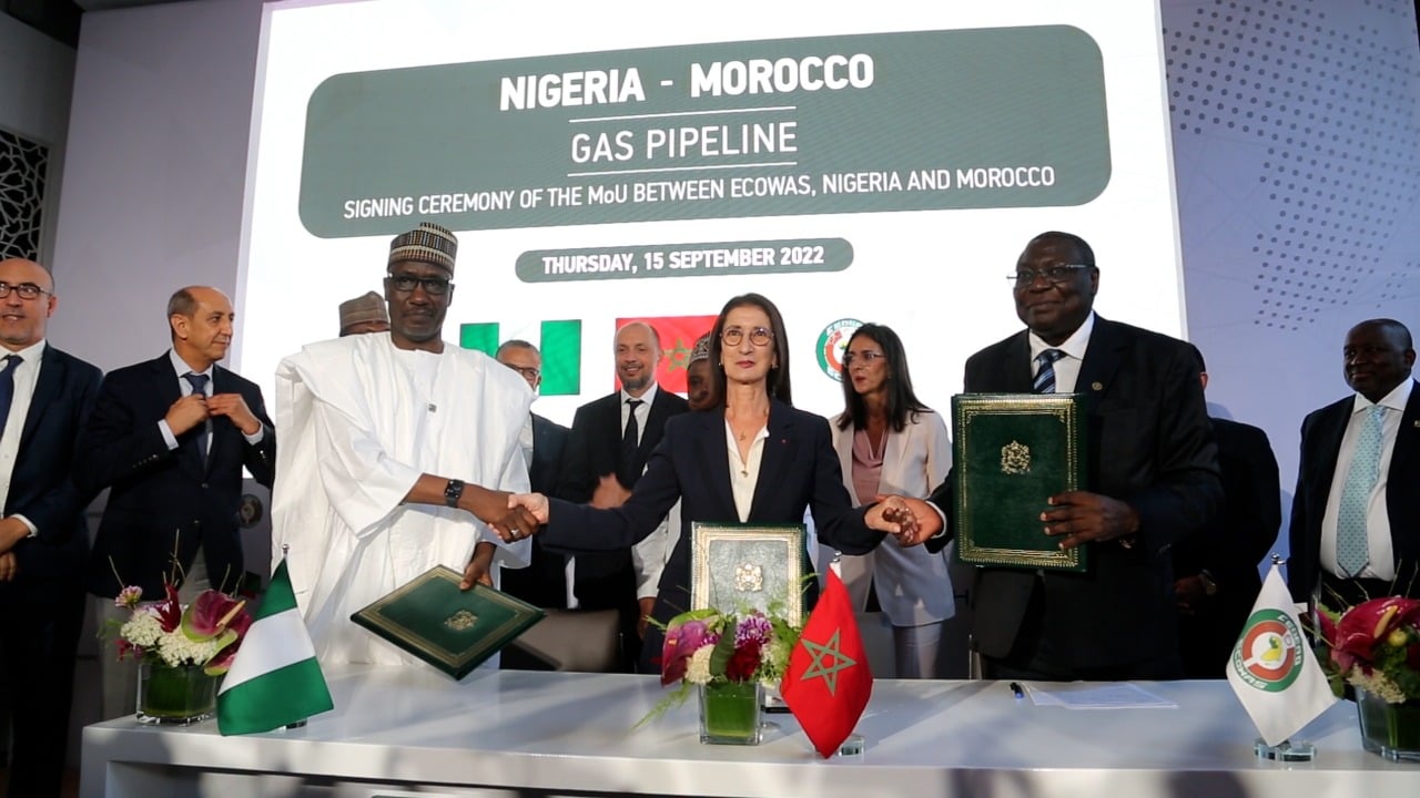 من مراسم توقيع اتفاقية تنفيذ مشروع أنبوب الغاز المغربي النيجيري