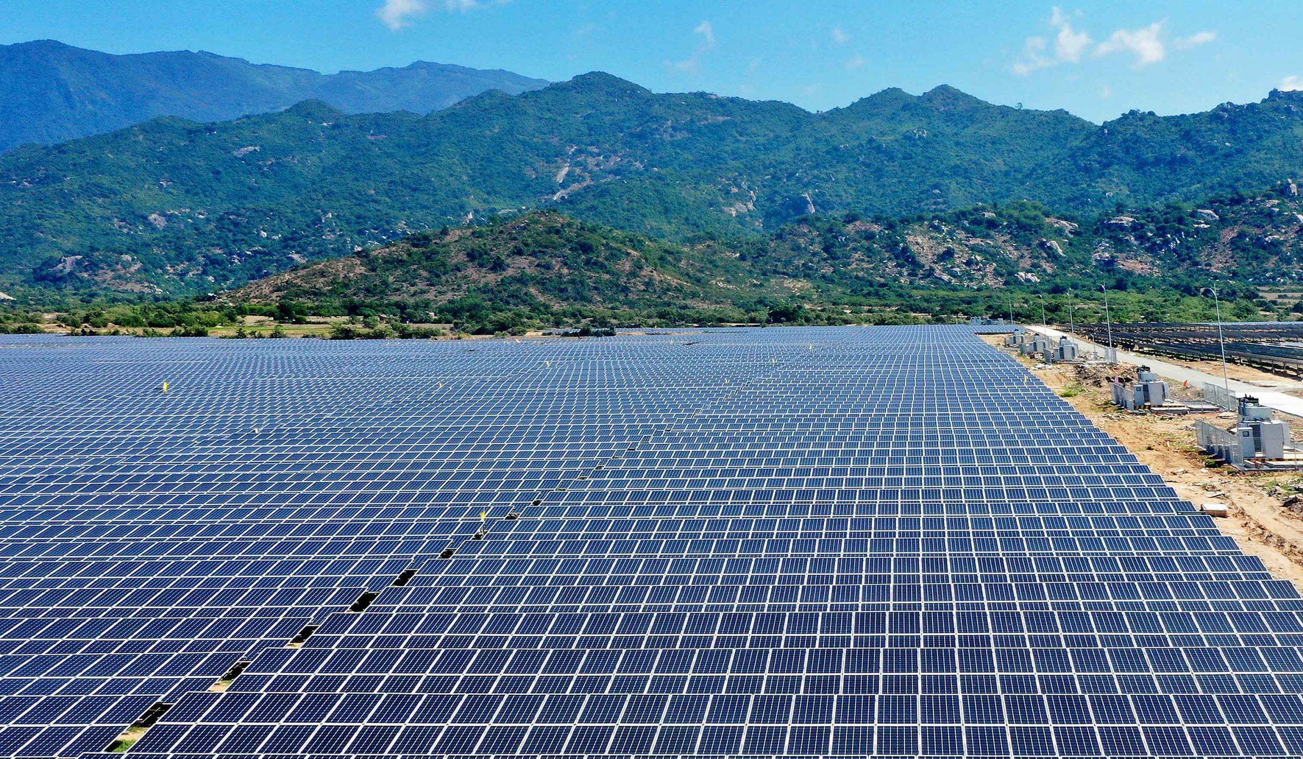 أكبر محطة للطاقة الشمسية في فيتنام