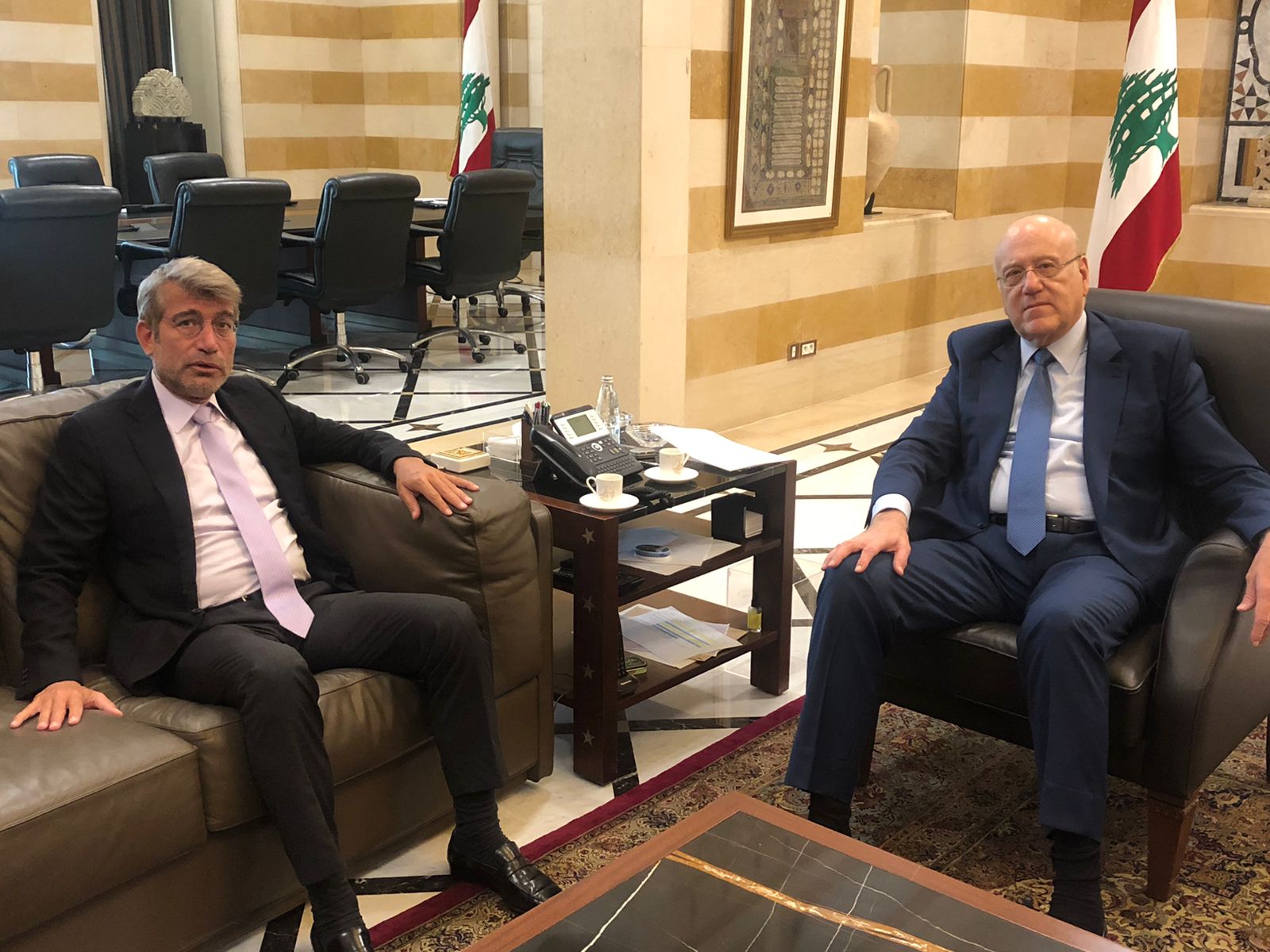 لقاء وزير الطاقة اللبناني مع رئيس الوزراء لبحث ملف الكهرباء في لبنان