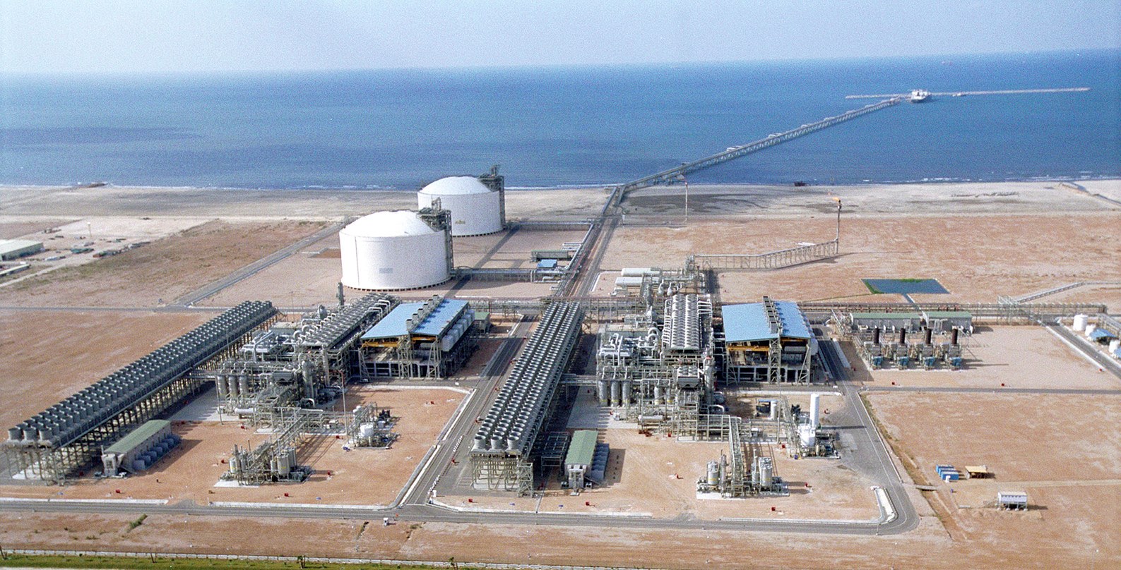 شل مصر تدرس دمج محطات حقول الغاز والإسالة في شبكة كهربائية موحدة