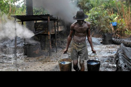 سرقة النفط في نيجيريا