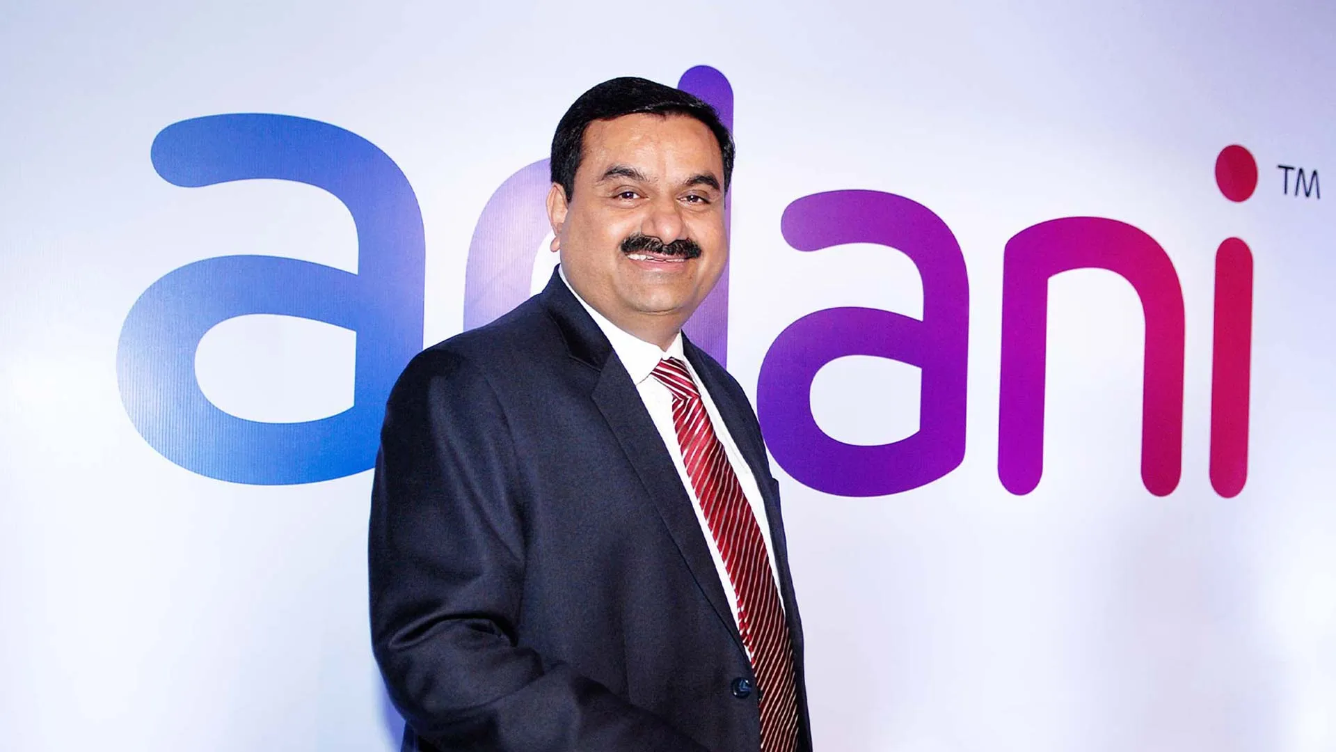 رجل الأعمال الهندي غوتام أداني يقود قطاع الهيدروجين الأخضر في الهند