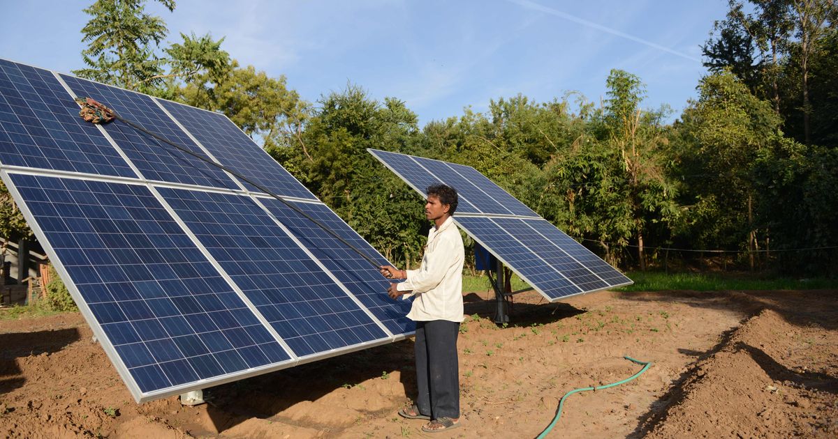 ألواح الطاقة الشمسية في الهند
