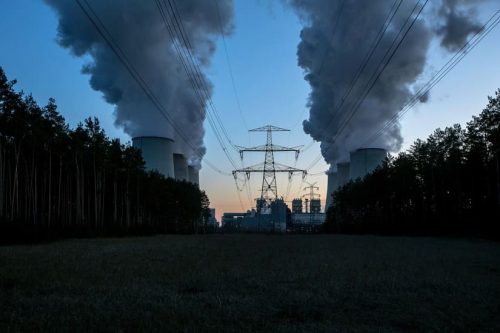 خبراء: أزمة الطاقة في أوروبا تشكل "تهديدًا وجوديًا" لأهداف المناخ